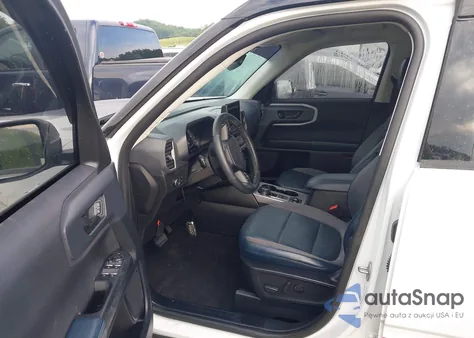 2021 Ford Bronco Sport Outer Banks z USA, uszkodzony, nr VIN 3FMCR9C68MRA95853